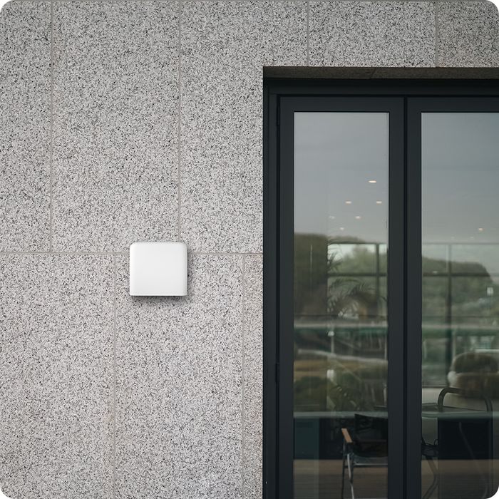 Kaiterra Sensedge Go Outdoors on a building exterior