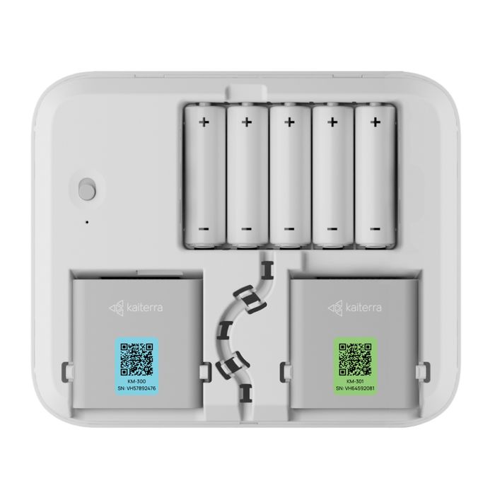 Inside the Kaiterra Sensedge Go: batteries and sensor modules
